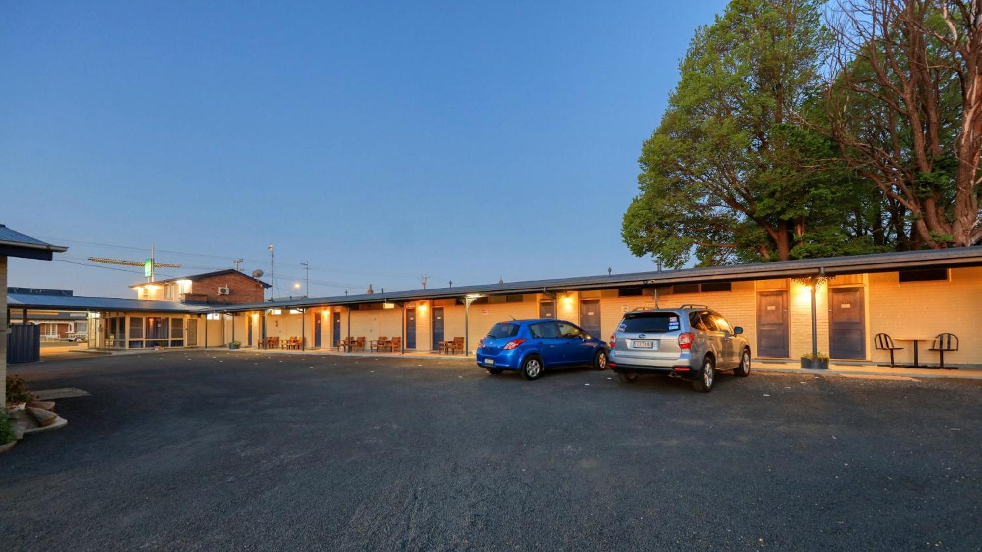 Cbd Gi Motel 格伦因尼斯 外观 照片