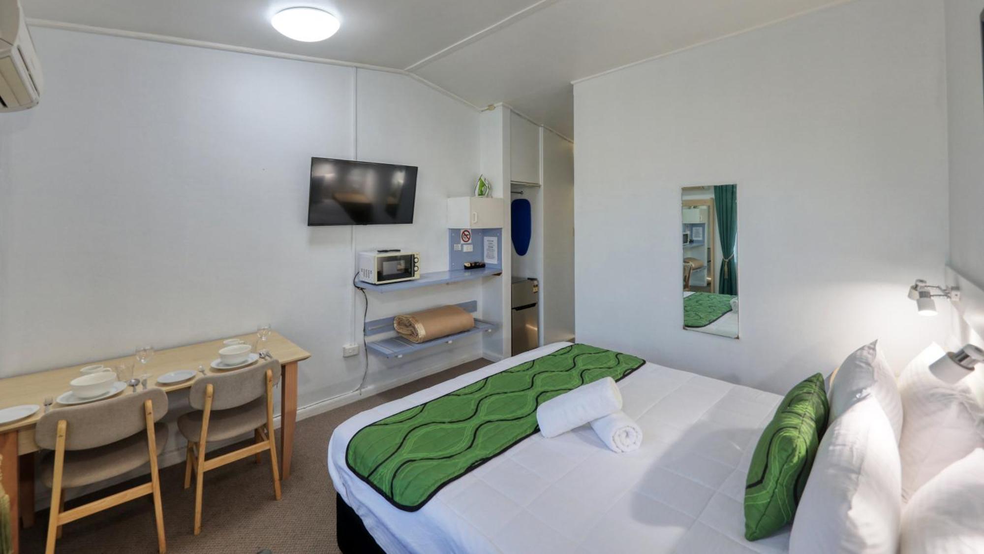 Cbd Gi Motel 格伦因尼斯 外观 照片