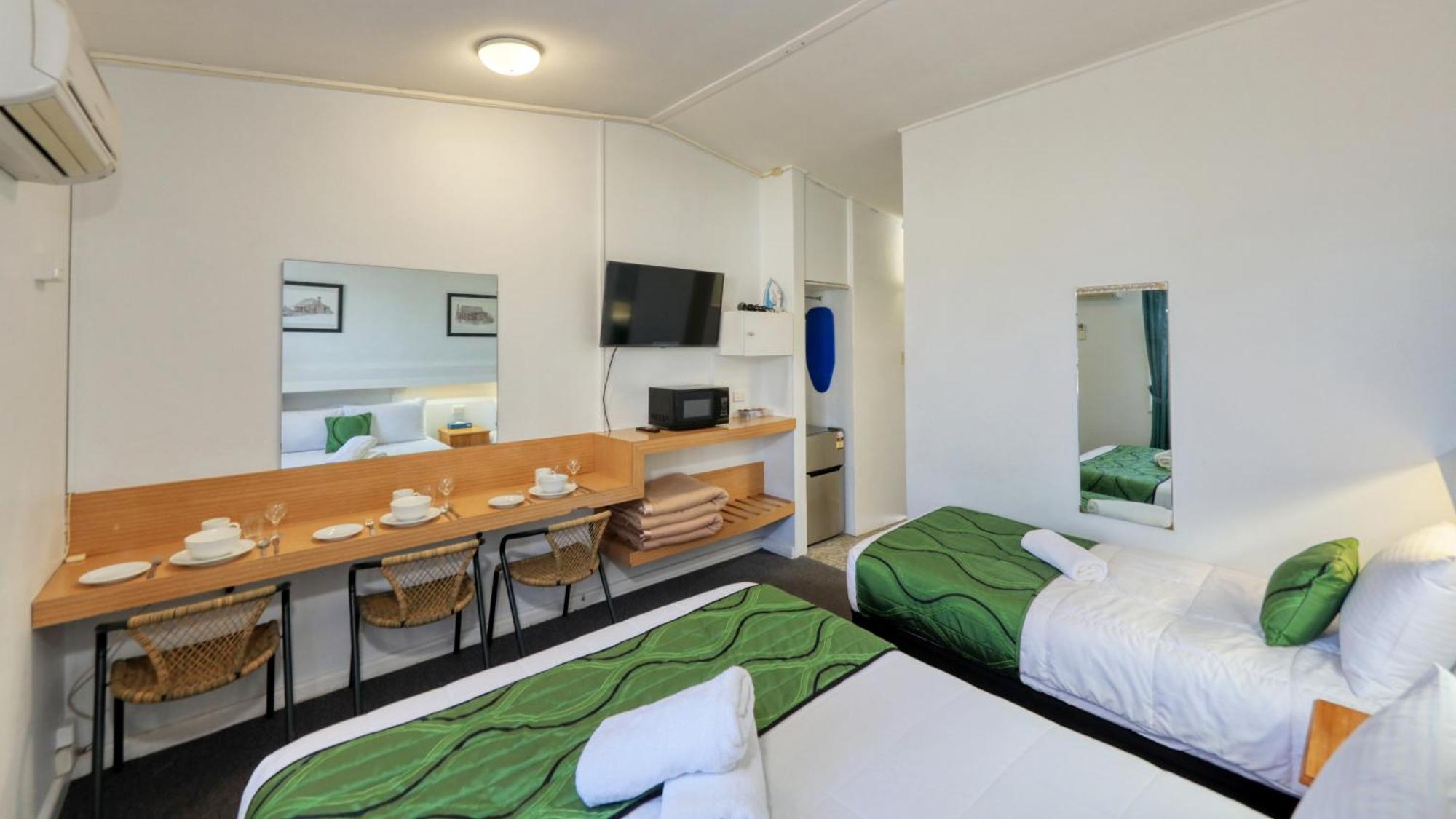 Cbd Gi Motel 格伦因尼斯 外观 照片